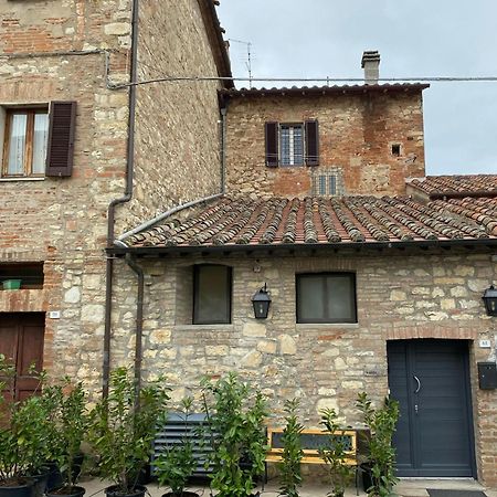 La Gatta Sul Tetto Apartment Кастильоне дел Лаго Екстериор снимка